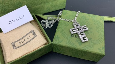 구ㅉ 스퀘어G 크로스 펜던트 목걸이