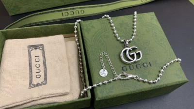 구ㅉ 더블G 스털링 실버 펜던트 목걸이