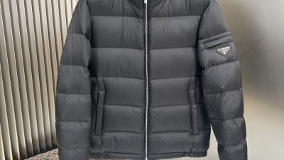 [TOP] 공용 25FW 프ㄹ다 트라이앵글 로고 다운 재킷