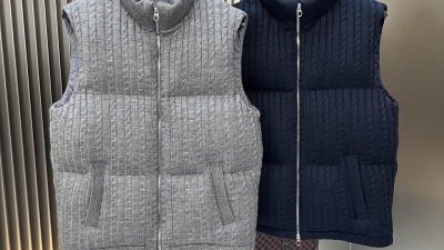 [TOP] 공용 25FW 로ㄹ피아나 니트 다운 베스트 2컬러