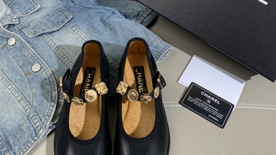 [NORMAL] 샤ㄴ 메리제인 램스킨 플랫슈즈 블랙