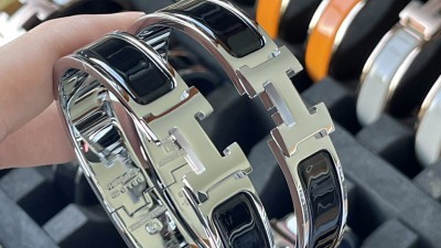 에ㄹ메스 클릭아슈 브레이슬릿