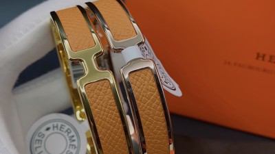 에ㄹ메스 올림페 브레이슬릿 2컬러