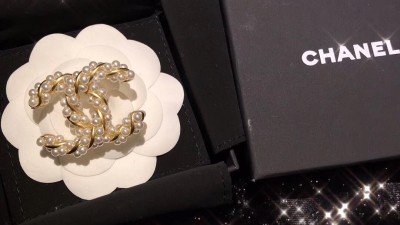 샤ㄴ CC 펄 브로치