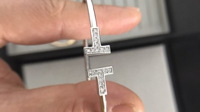 티ㅍ니 T와이어 브레이슬릿