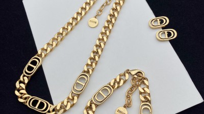 디ㅇ 30 몽테인 이어링