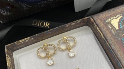 디ㅇ 쁘띠CD 이어링