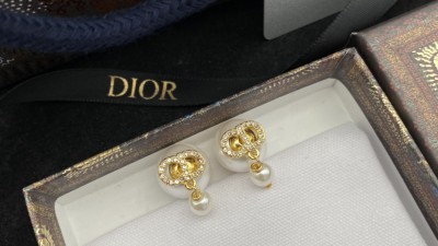 디ㅇ 트라이벌 이어링