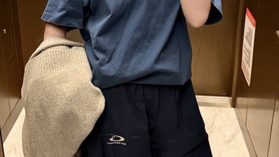 [공용][한정수량] 발ㄹ시아가 로렐 클래식 미디엄 핏 티셔츠