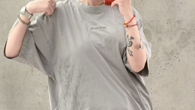 [공용][세일] 발ㄹ시아가 백 미디엄 핏 티셔츠 2컬러