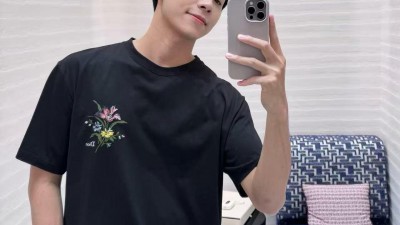 [공용][세일] 디ㅇ 시크릿 가든 모티브 티셔츠 2컬러