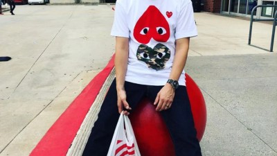 [공용][세일] 꼼ㄷ가르송 카모플라주 업사이드 다운 하트 티셔츠 2컬러
