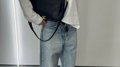 [한정수량][세일] 셀ㄹ느 코튼 저지 롱슬리브 티셔츠 2컬러