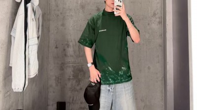 [공용][세일] 발ㄹ시아가 페인팅 그래픽 티셔츠