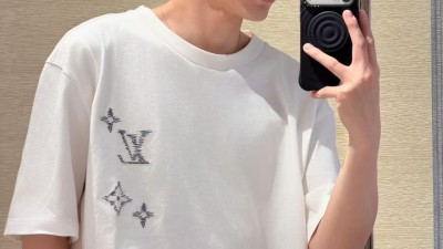 [세일][공용] 루ㅇ비통 엠브로이더드 시그니처 티셔츠 2컬러