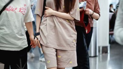 [공용][세일] 발ㄹ시아가 520 스티커 그래픽 반바지