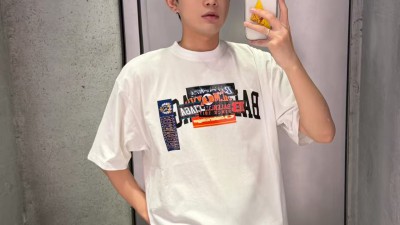 [공용][세일] 발ㄹ시아가 범퍼 스티커 미디엄 핏 티셔츠 2컬러