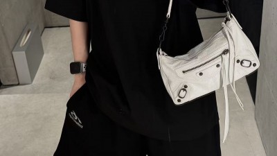 [공용][세일] 발ㄹ시아가 바디스 릴렉스드 핏 쇼츠