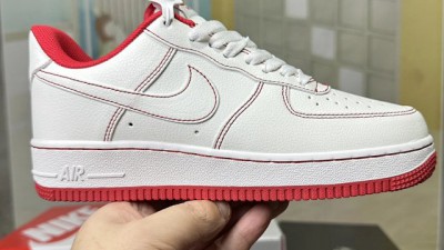 [공용] 나이키 에어포스 1 07 스티치 라디언트 레드