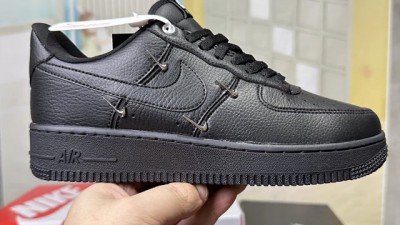 [공용] 나ㅇ키 에어포스 1 07 LX 블랙 메탈릭 실버