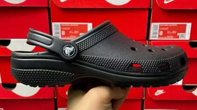 [공용][세일] 크ㄹ스 클래식 클로그 블랙