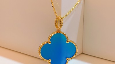 반ㅋ리프 매직 알함브라 롱 네크리스