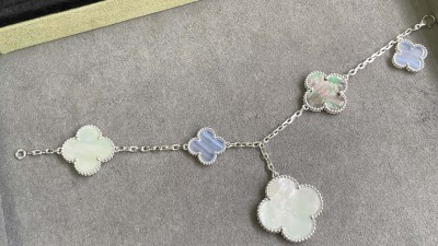 반ㅋ리프 매직 알함브라 브레이슬릿