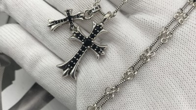 크ㄹ하츠 더블크로스 참 목걸이