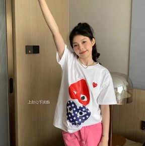 [공용][세일] 꼼ㄷ가르송 폴카 닷 업사이드 다운 하트 티셔츠 2컬러